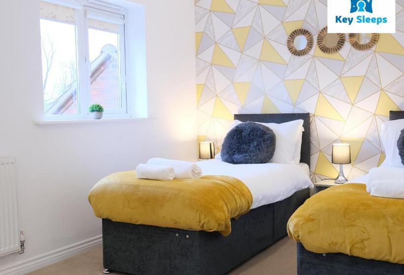 Large House By Keysleeps Short Lets Northampton M1 With Free Parking Contractors Leisure