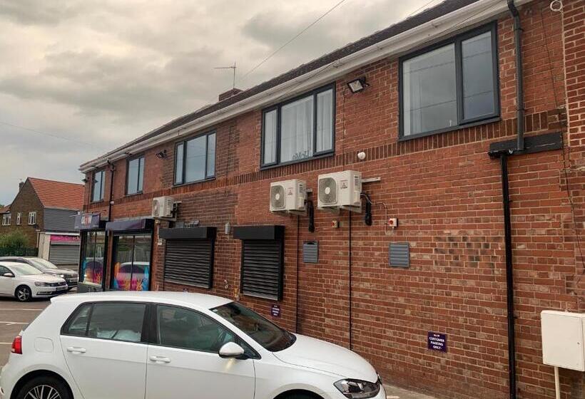 Modern Serviced Apartment   Near City Centre