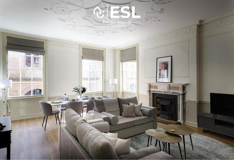 Most Central Luxury Grade 2 Listed Apartment Overlooking Shrewsbury Square   Free Parking