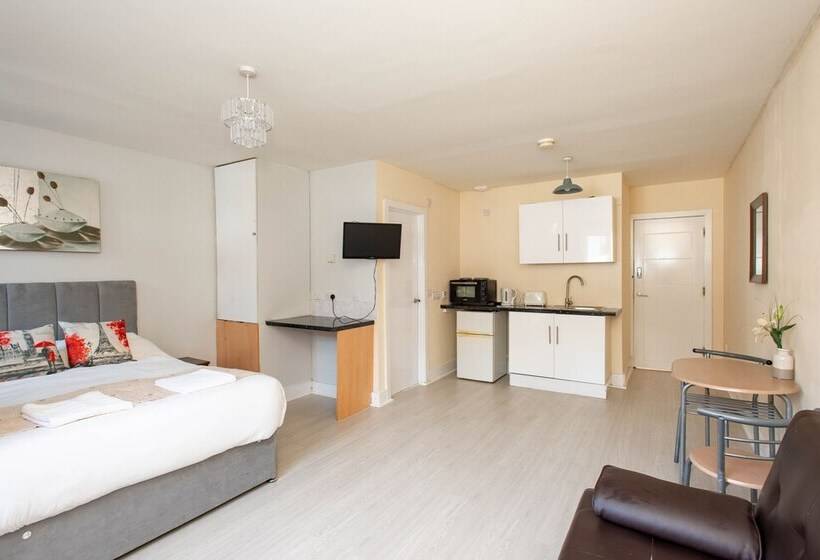 Newly Refurbished Studio, 20mins To London Bridge