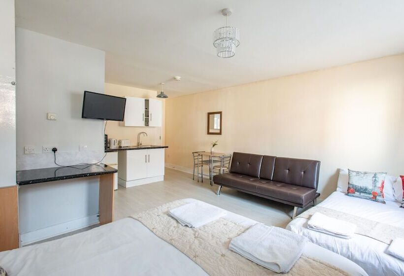 Newly Refurbished Studio, 20mins To London Bridge
