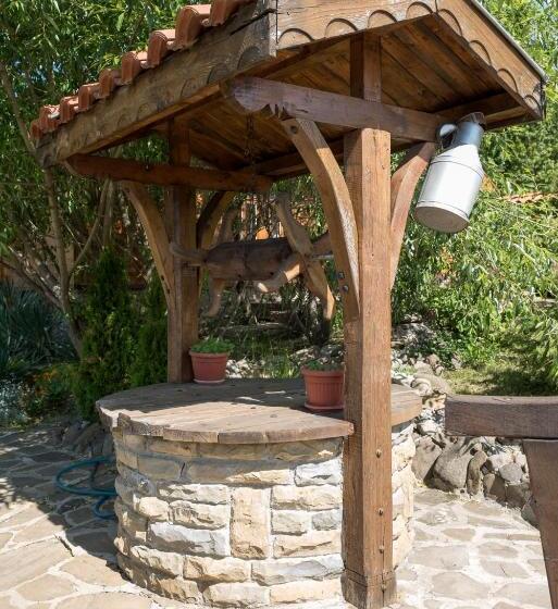 ペンション екокомплекс катунище