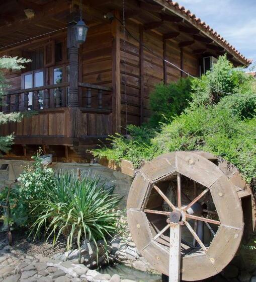 ペンション екокомплекс катунище