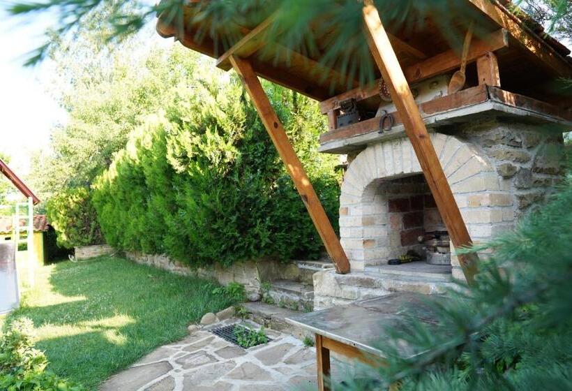 ペンション екокомплекс катунище