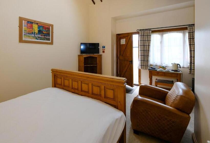 Пансион Church Farm Lodge