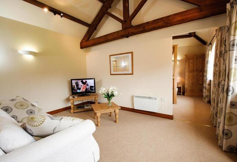 Пансион Church Farm Lodge