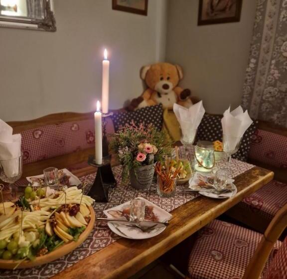 膳宿费 Penzión U Koníka