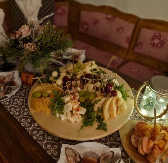 膳宿费 Penzión U Koníka