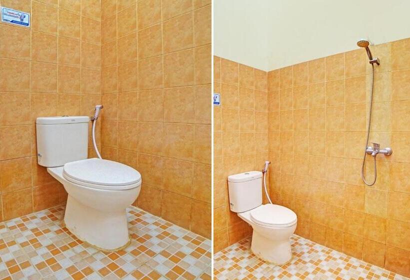 פנסיון Reddoorz Syariah @ Jalan Letda Sujono Tembung