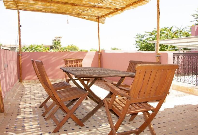 پانسیون Riad Dar Senhaji