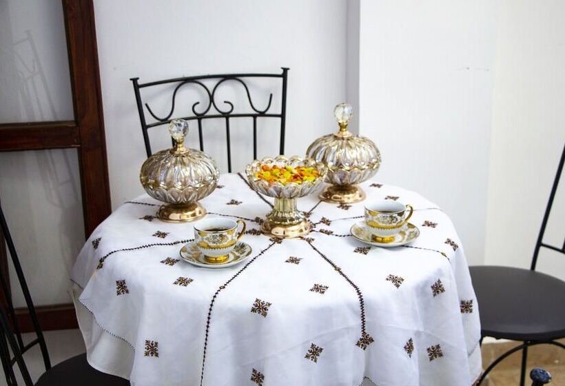 پانسیون Riad Dar Senhaji