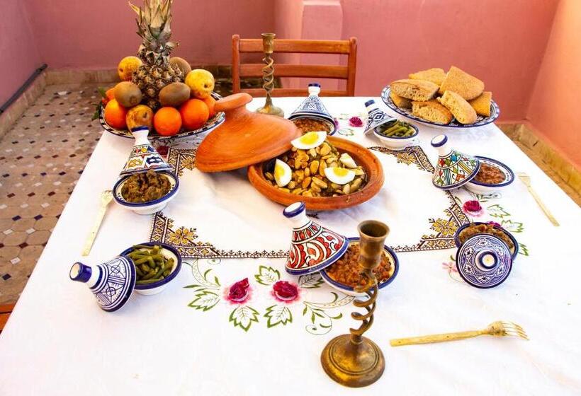 پانسیون Riad Dar Senhaji