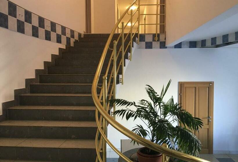 پانسیون Rooms & Apartments Banjac