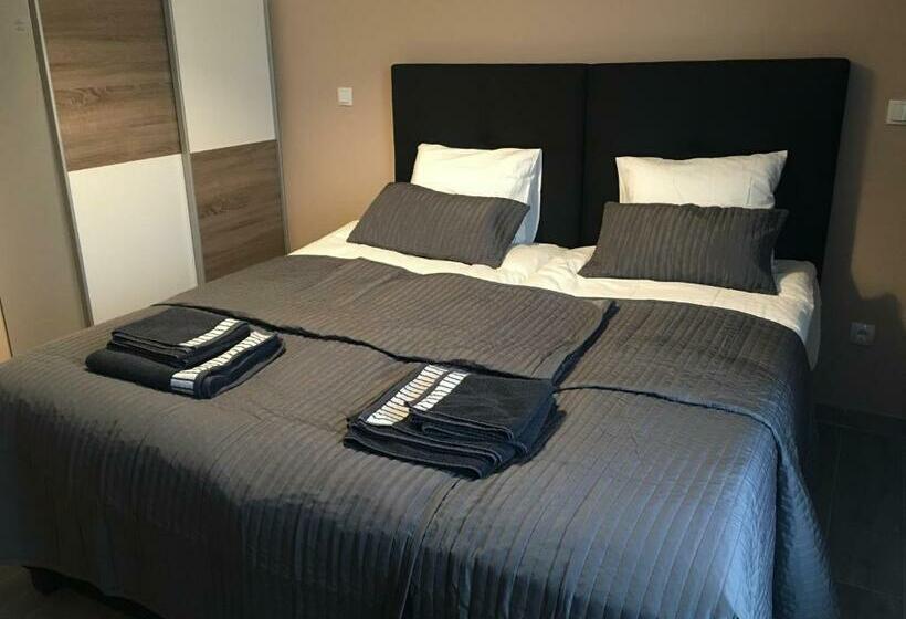 پانسیون Rooms & Apartments Banjac