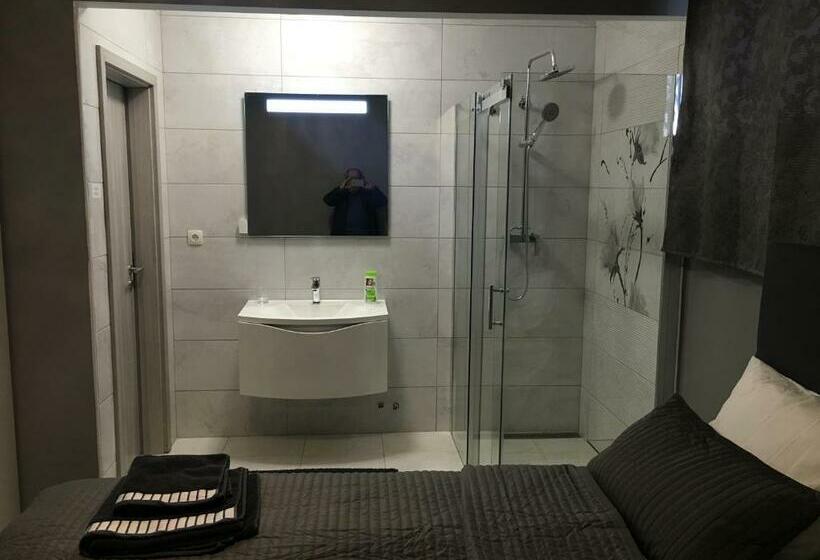 پانسیون Rooms & Apartments Banjac