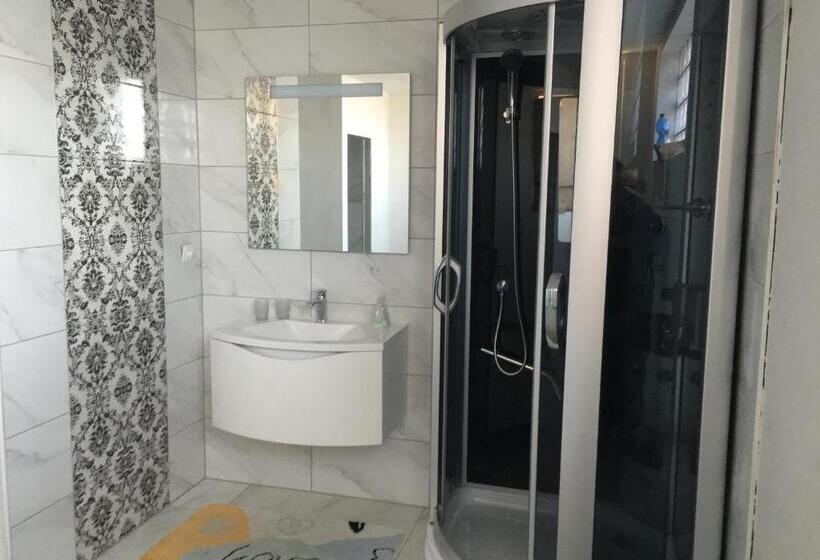 پانسیون Rooms & Apartments Banjac