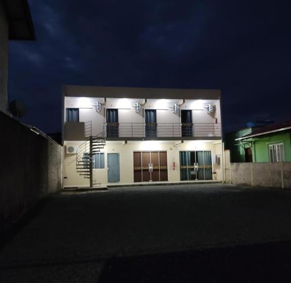 Пансион Suítes E Penha Sc