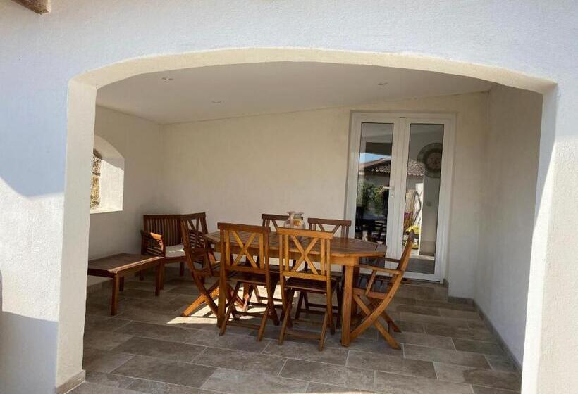 Petite Maison En Pierre