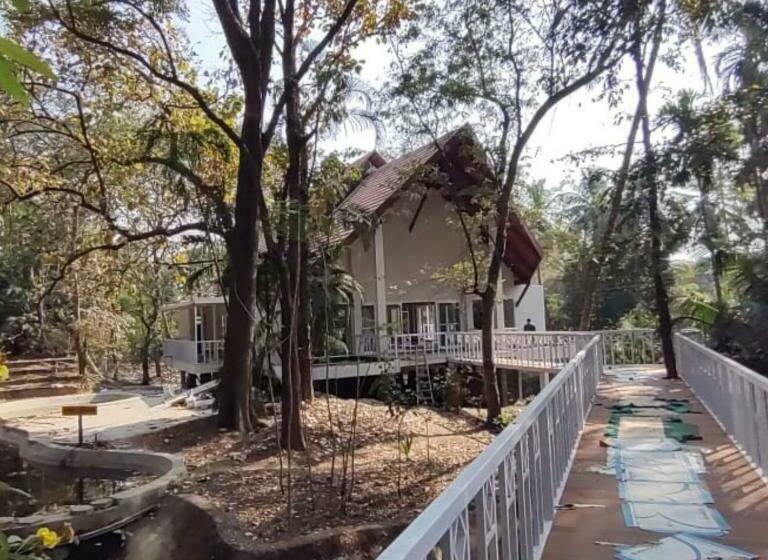 אתר נופש Kairali The Ayurvedic Healing Village