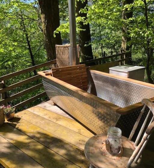 The Loveshack Lodge Balquhidder