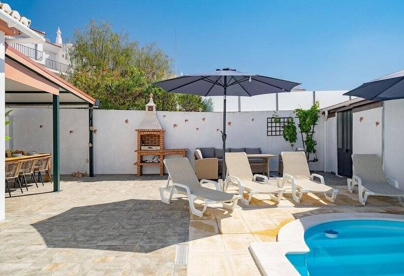 Villa Harpista In Guia By Ideal Homes