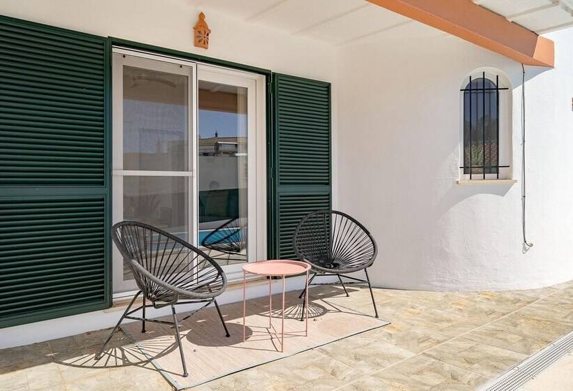 Villa Harpista In Guia By Ideal Homes