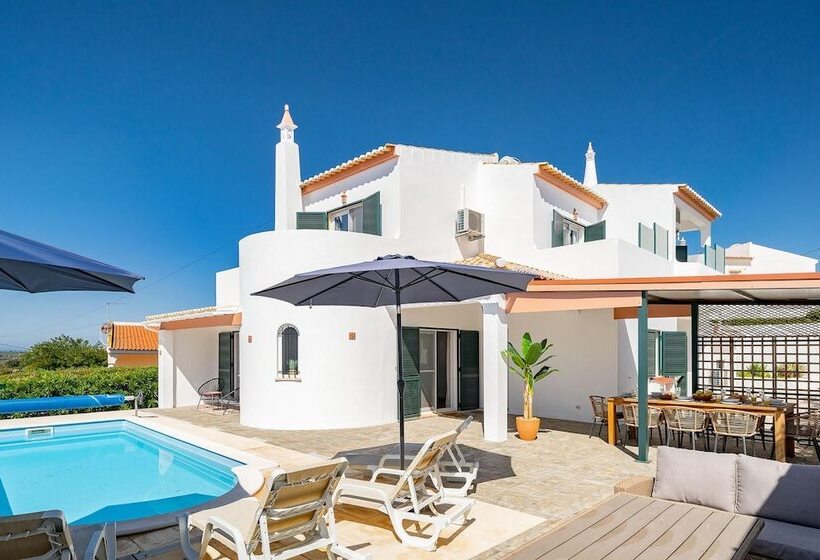 Villa Harpista In Guia By Ideal Homes