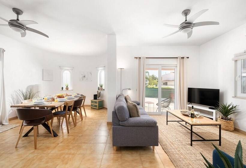 Villa Harpista In Guia By Ideal Homes