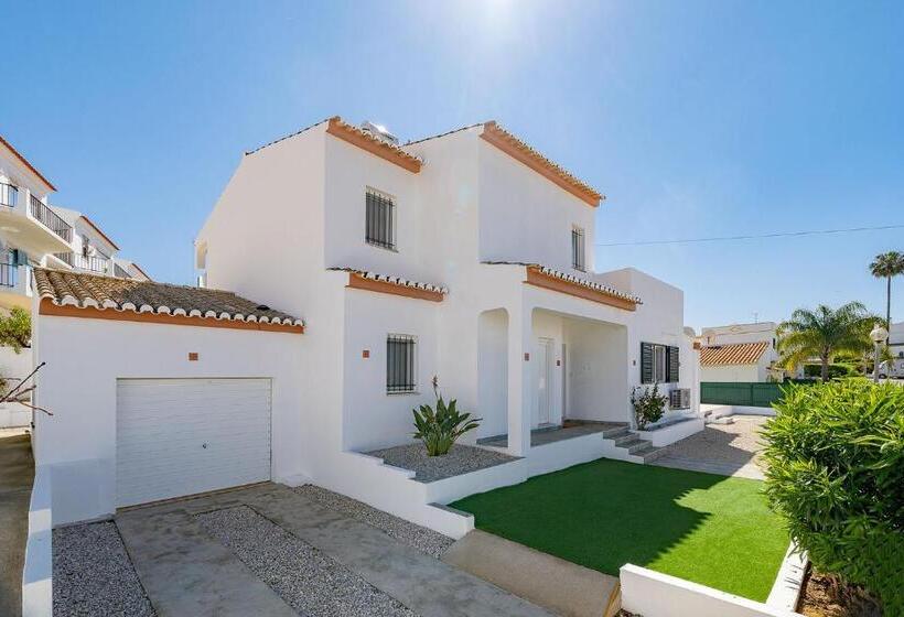 Villa Harpista In Guia By Ideal Homes