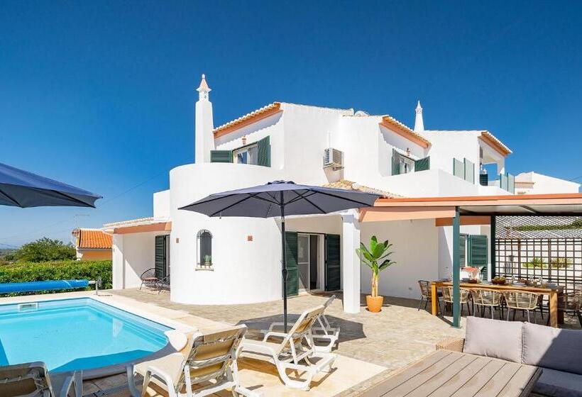 Villa Harpista In Guia By Ideal Homes