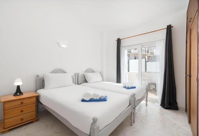 Villa Harpista In Guia By Ideal Homes