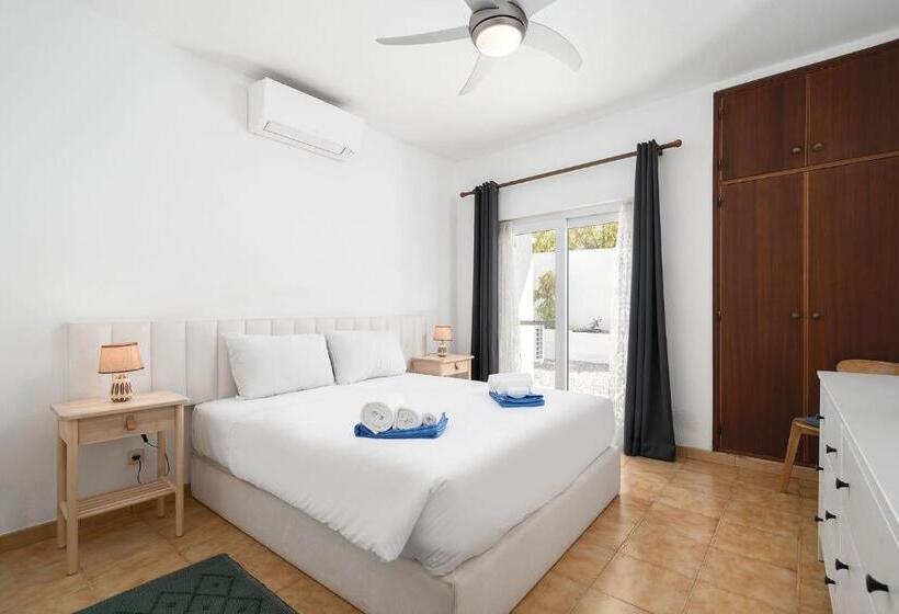 Villa Harpista In Guia By Ideal Homes