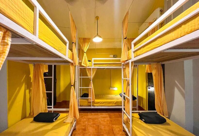 Whoopers Hostel Palolem