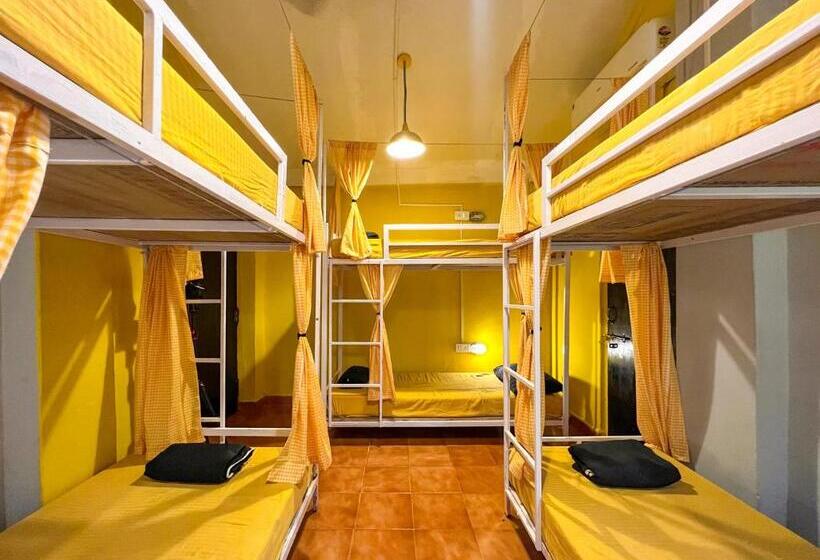 Whoopers Hostel Palolem