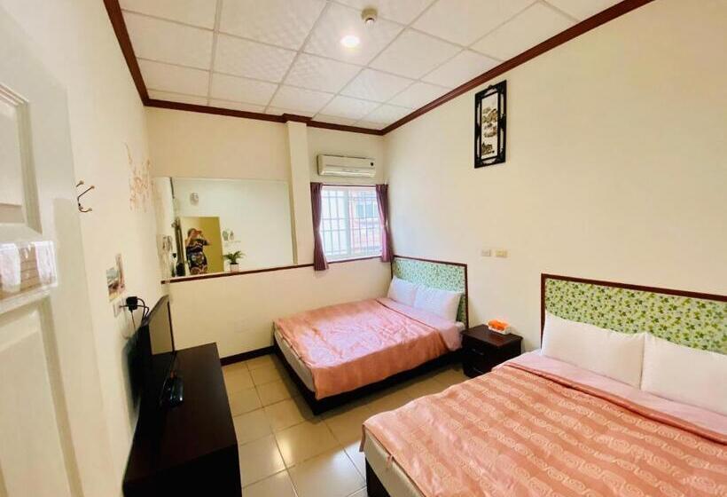 هاستل Sunmoonlake Sunflower House