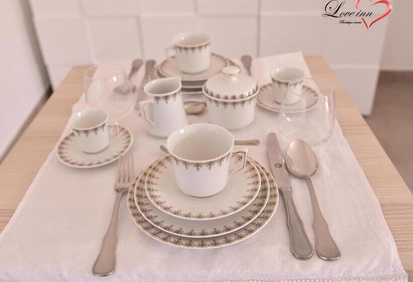 Bed and Breakfast Love Inn