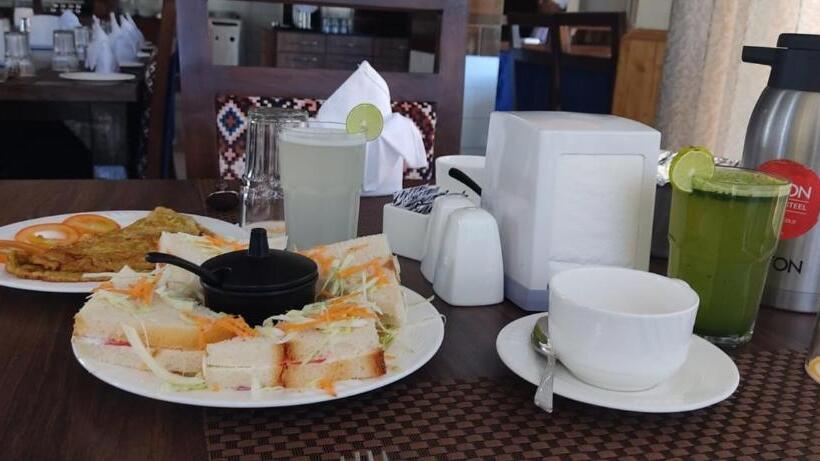 هتل Abhilashi Residency & Spa   Centrally Heated & Air Cooled