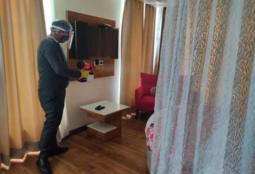 هتل Abhilashi Residency & Spa   Centrally Heated & Air Cooled