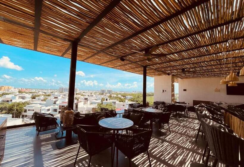 Hive Cancun By G Hotels