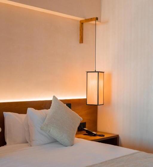 Hive Cancun By G Hotels