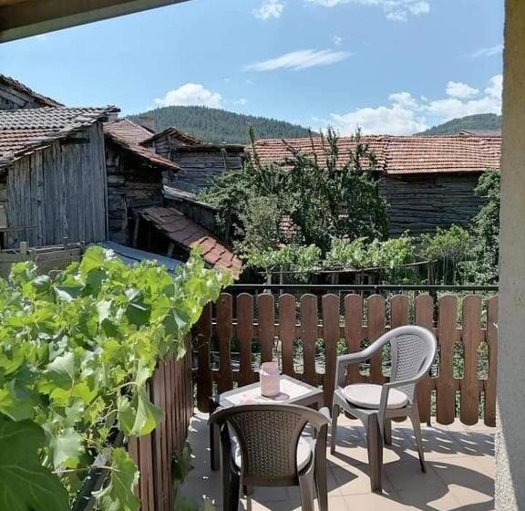 Пансион къща за гости градината