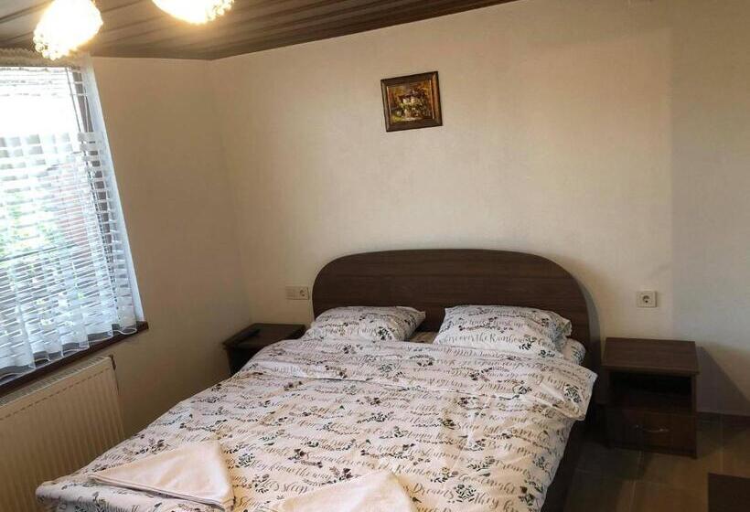 Пансион къща за гости градината