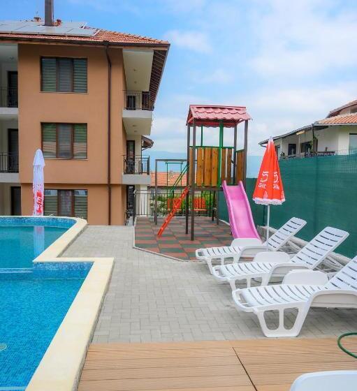 بنسيون вила влахов