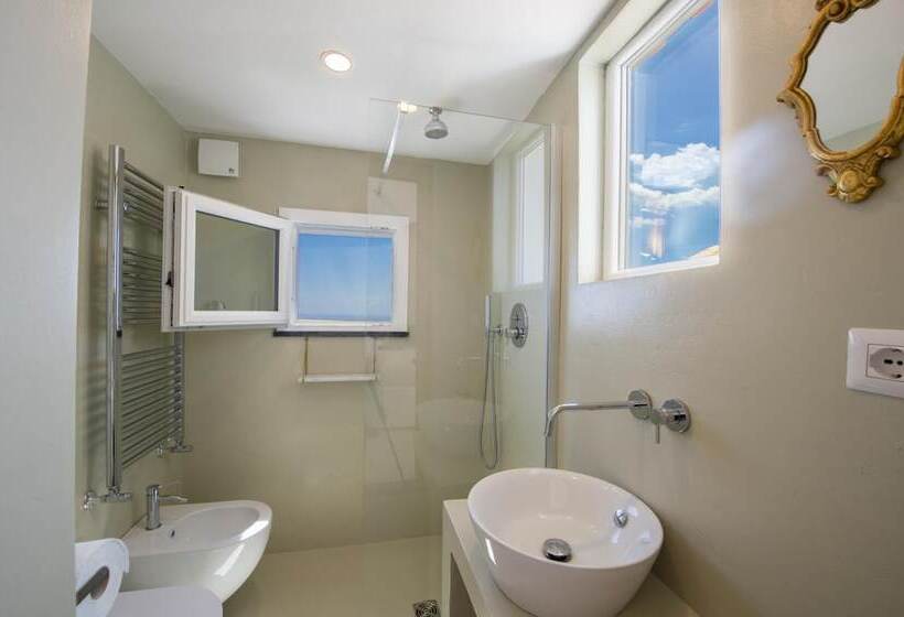 Villa Punta Di Diamante 200 Stairs