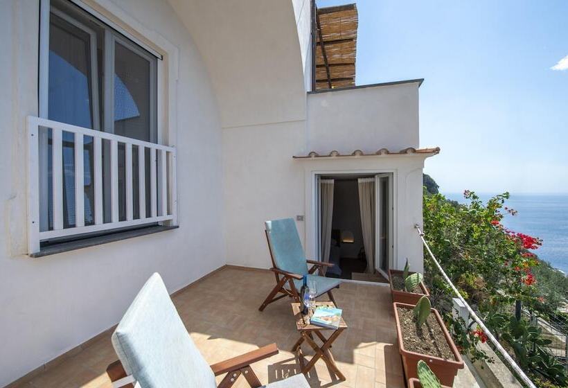 Villa Punta Di Diamante 200 Stairs