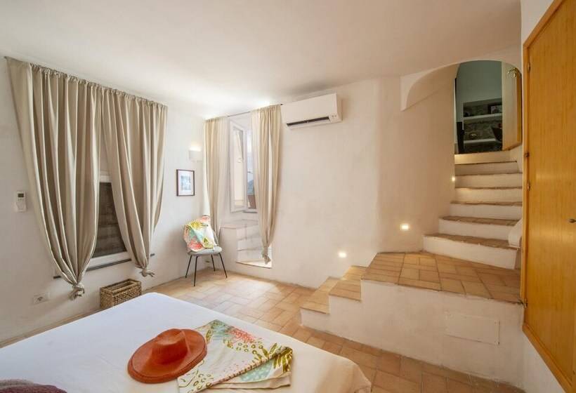 Villa Punta Di Diamante 200 Stairs