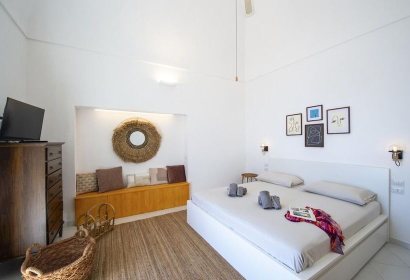 Villa Punta Di Diamante 200 Stairs