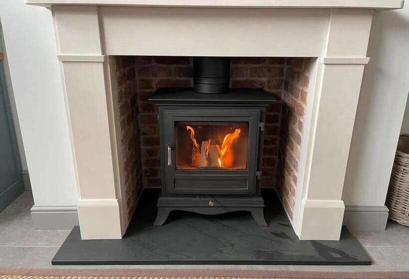 Luxury Home With Large Garden   The School House