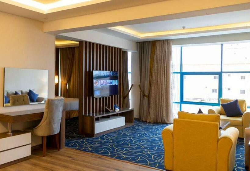 The Palace Hotel Suites