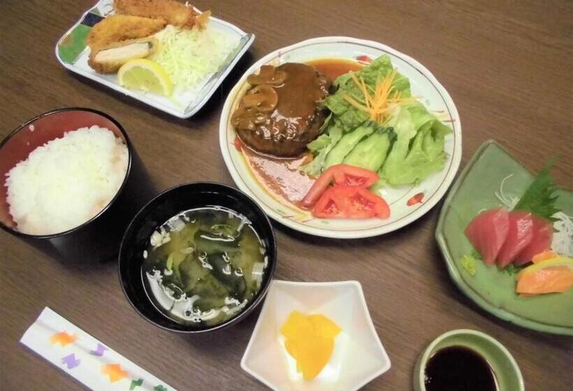 館林グランドホテル